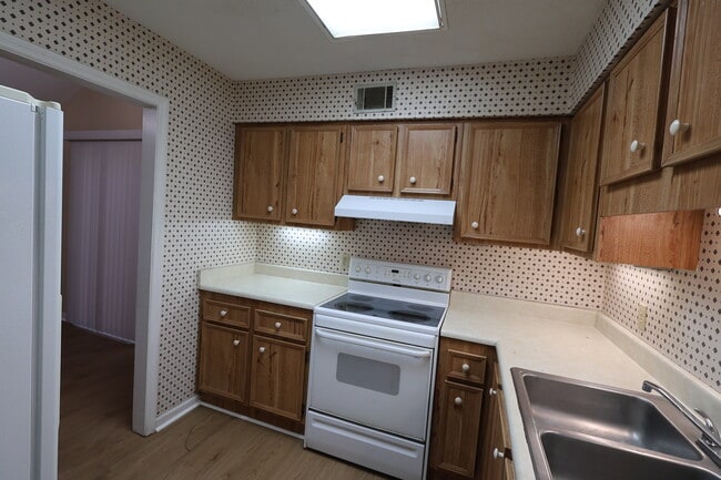 Building Photo - 372 Hummingbird Cir