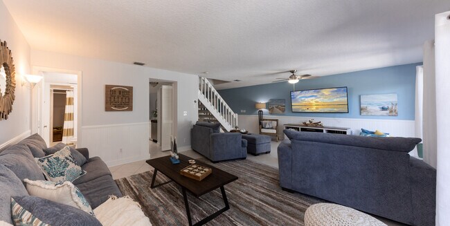Building Photo - 4949 N Highway A1A