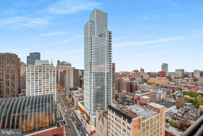 Building Photo - 400 S Broad St