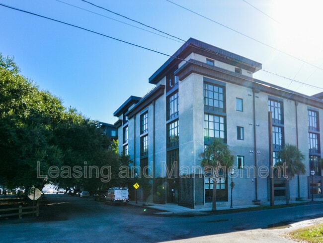 Primary Photo - 1 Cool Blow St