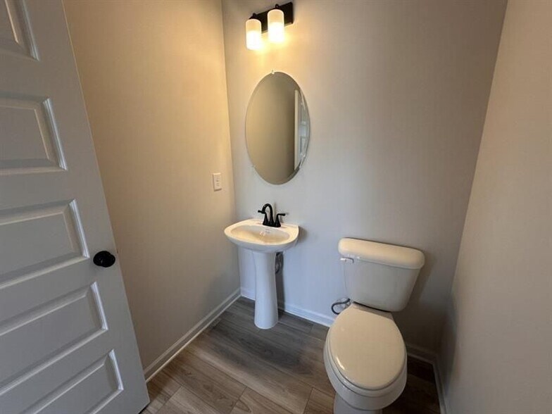 Building Photo - 59 Professional Pl