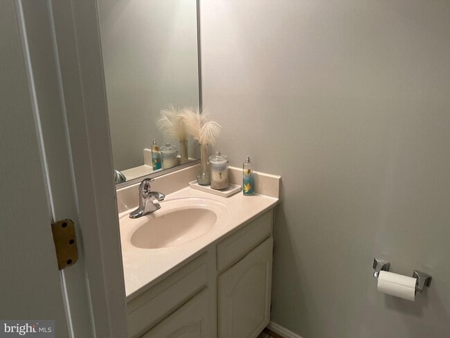 Building Photo - 14162 Compton Valley Way