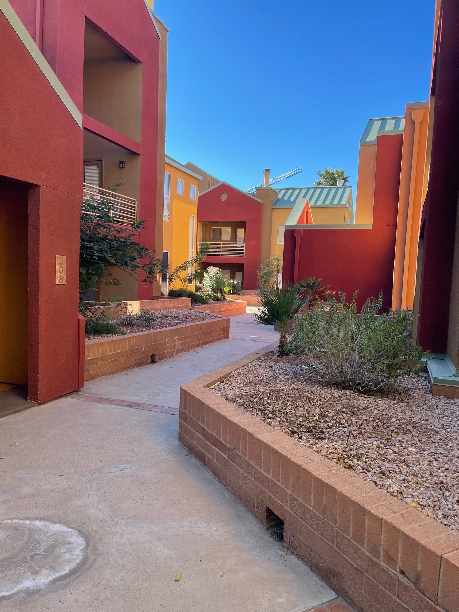 Building Photo - 154 W 5th St