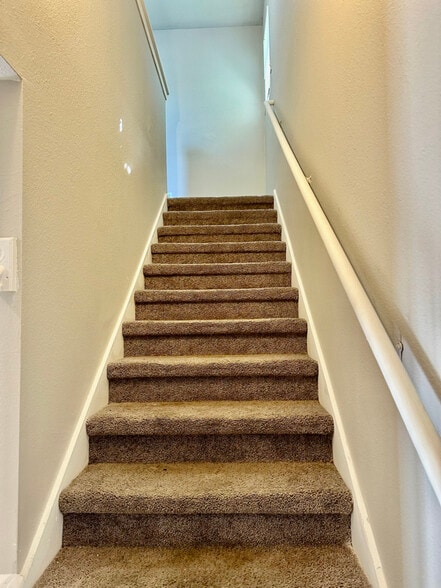 Building Photo - 768 Avondale Ave