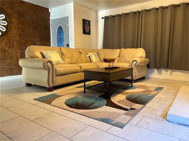 Building Photo - 5415 Oxbow St