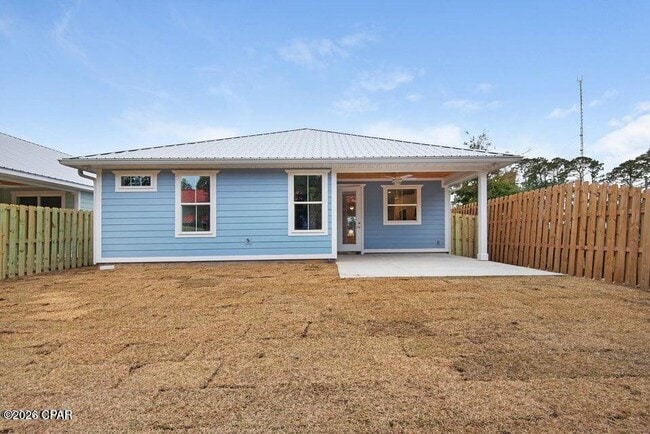 Building Photo - 8408 Warner Pl