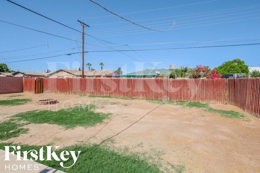 Building Photo - 4220 W Cavalier Dr