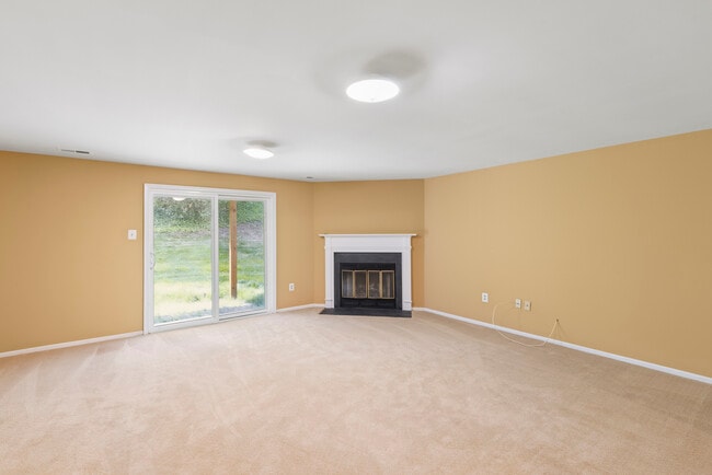 Building Photo - 2056 Griffis Ave