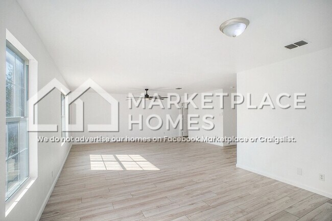 Building Photo - 9734 Ceremony Cove