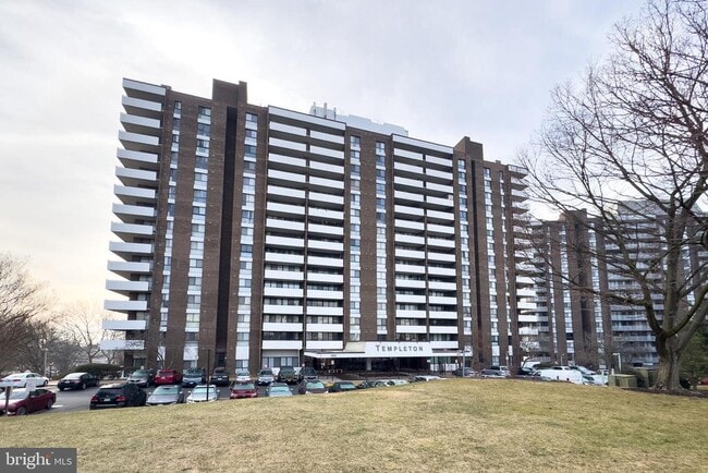 Building Photo - 250 S Reynolds St