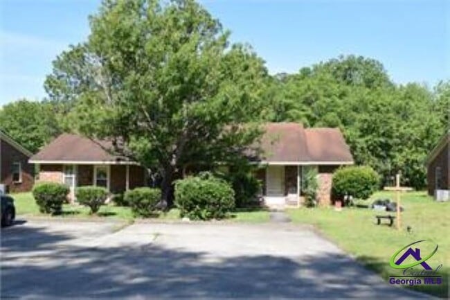 Primary Photo - 1005 Morningside Dr