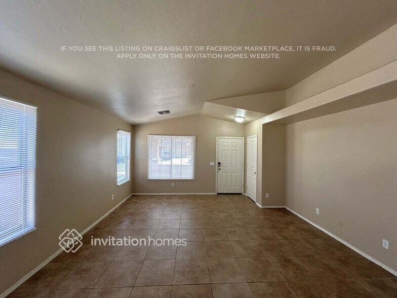 Building Photo - 2310 W St Kateri Dr