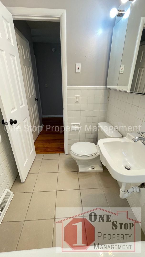 Building Photo - Beautifully 3 Bedroom, 2 Bath home in Rayt...