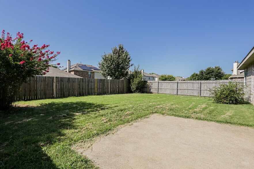 Building Photo - 2847 Park Pl Dr