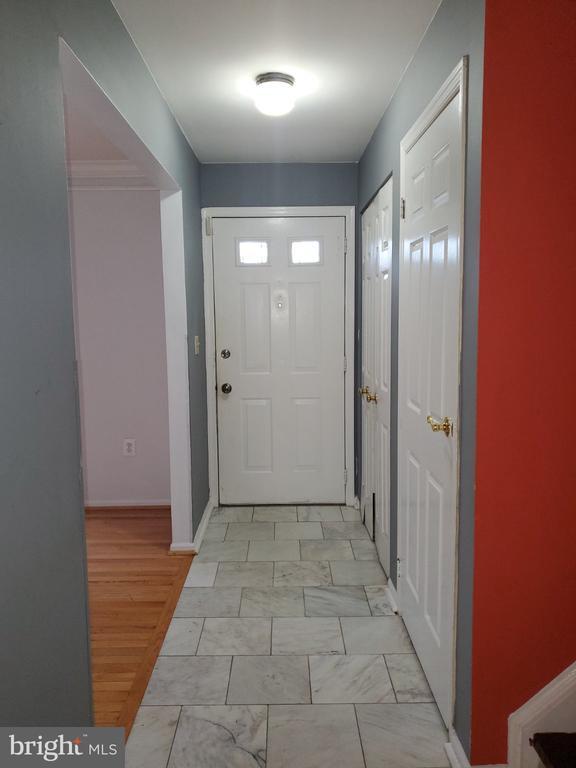 Building Photo - 12200 Lemar Ct