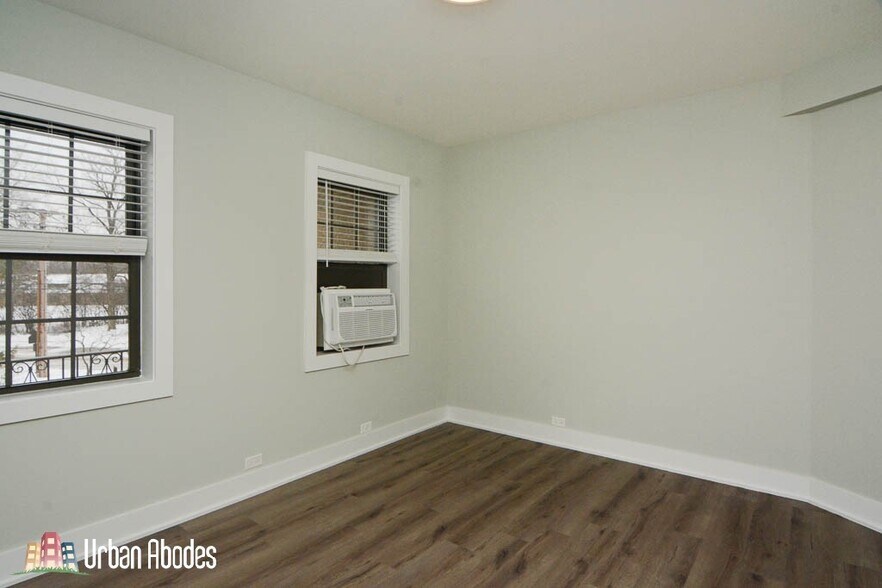 Building Photo - 730 Judson Ave