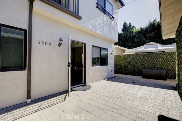 Building Photo - 5208 Goodland Ave