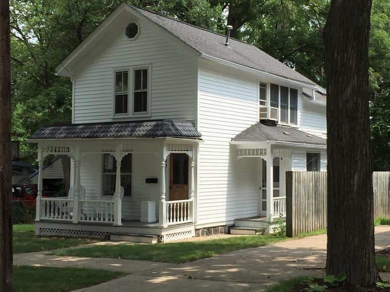 Building Photo - 525 5th St