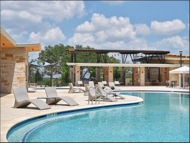 Building Photo - Gorgeous 3 Bed 2 Bath Home in La Cima with Fenced Yard!