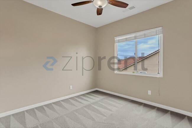 Building Photo - 10586 N Whitney Ave