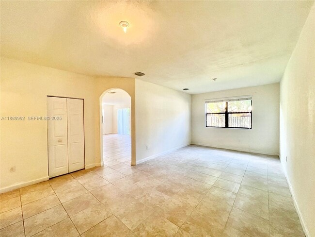 Building Photo - 15153 SW 117th Terrace