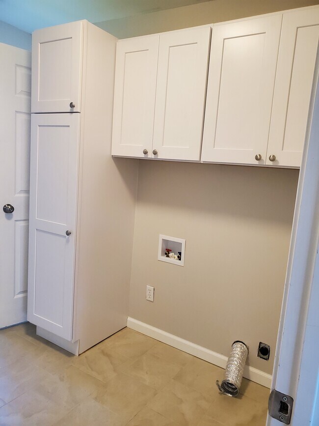 Building Photo - 475 County Rd 525 N