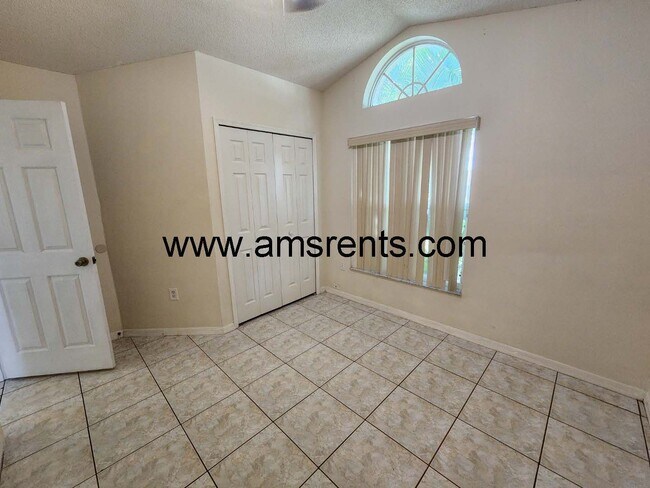 Building Photo - Pool House in Remington Pointe