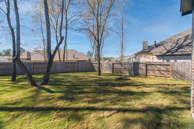Building Photo - 17138 Crimson Crest Dr