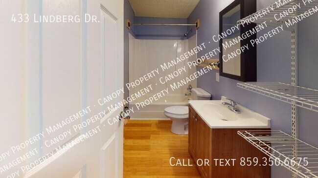 Building Photo - 433 Lindberg Dr