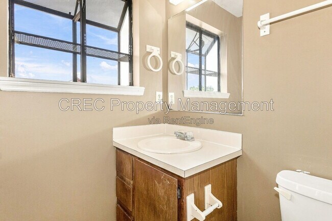 Building Photo - 169 Pine Shadow Dr