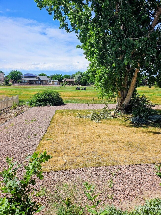 Building Photo - ALL PROSPECTIVE TENANTS MUST SUBMIT A $58 ...