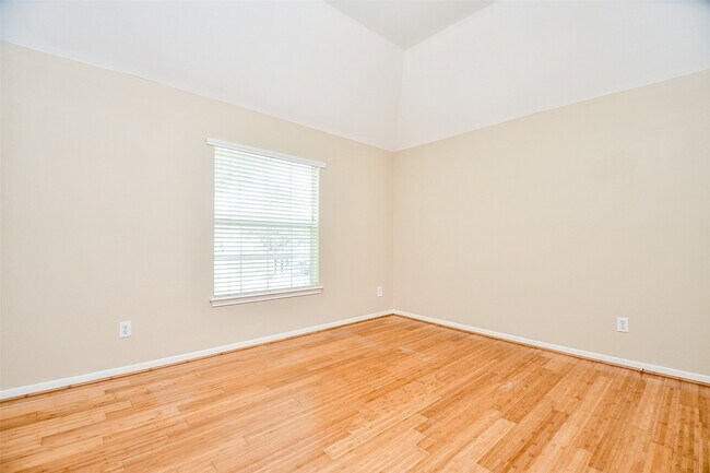 Building Photo - 12307 S Shadow Cove Dr