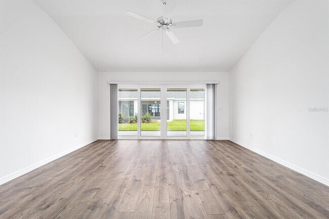 Building Photo - 6270 Elitania Ln