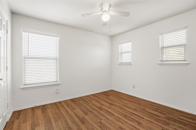 Building Photo - 2010 Ashberry Trail