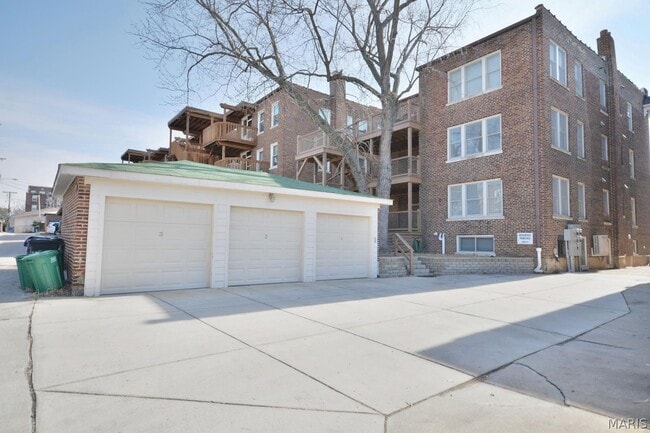 Building Photo - 6321 Southwood Ave