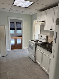 Building Photo - 58 Walden St