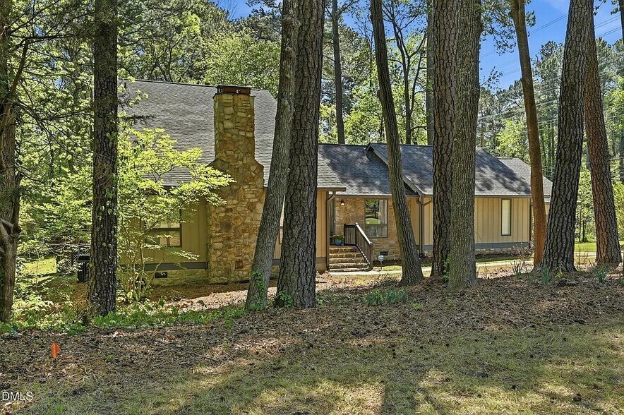 Building Photo - 4002 Westfield Dr