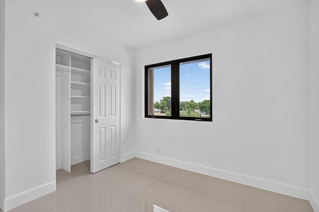 Building Photo - 444 NW 41st St