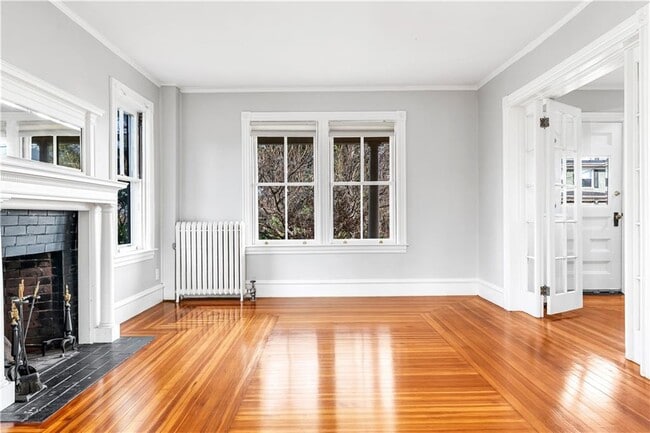 Building Photo - 9 Linden Ave