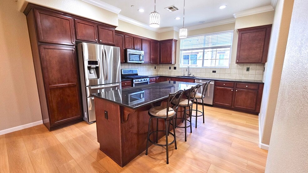2nd Floor, Kitchen - 5962 Lugano Via