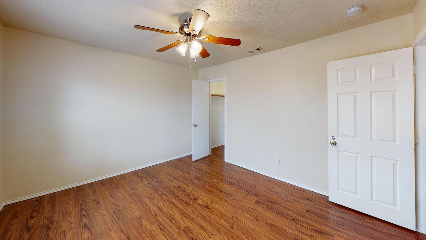 Building Photo - 8101 Flowertree Dr