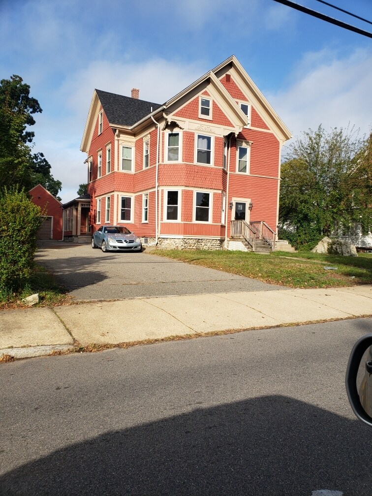 House - 281 Ash St