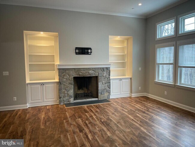 Building Photo - 1318 Ivy Hill Rd