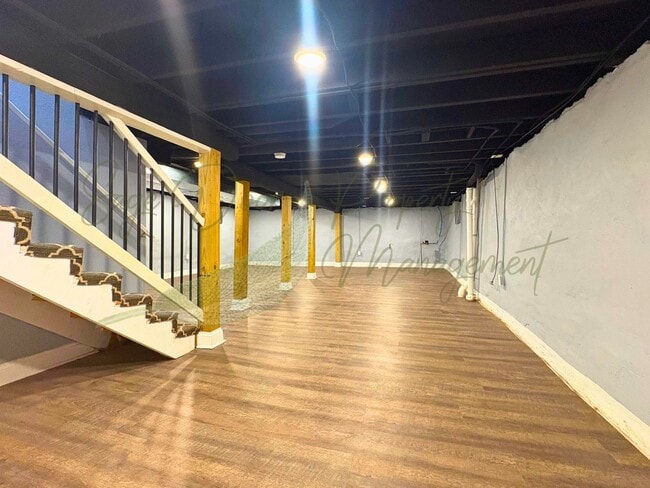 Building Photo - 7218 Agnes Ave