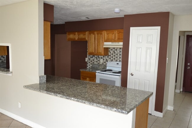 Building Photo - 10538 Long River Dr