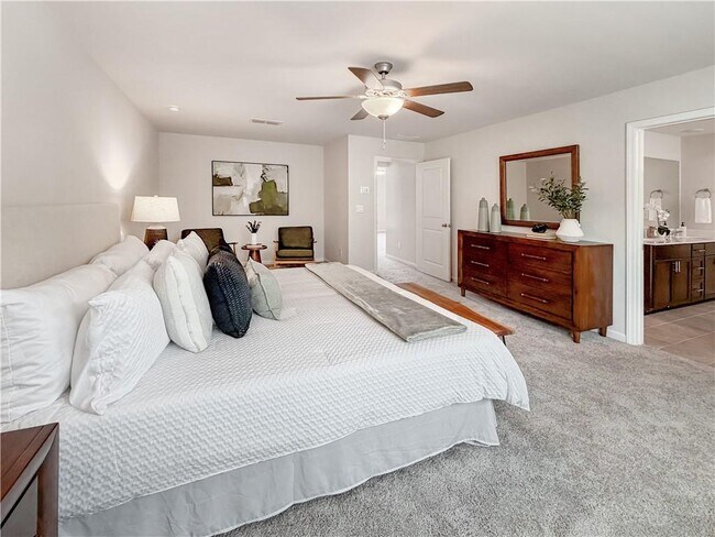 Building Photo - 5836 Hackberry Ln