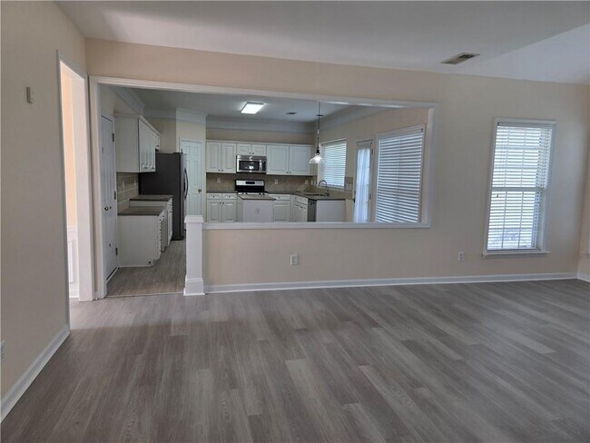 Building Photo - 8155 Cavendish Pl