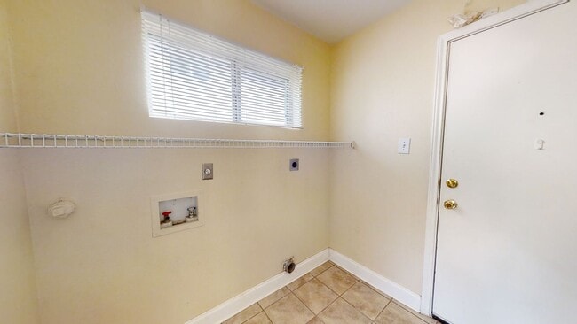 Building Photo - 3bd/2.5ba In Desired Westcreek! $1795/mo!