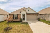 Building Photo - 717 W Lakeshore Landing Dr