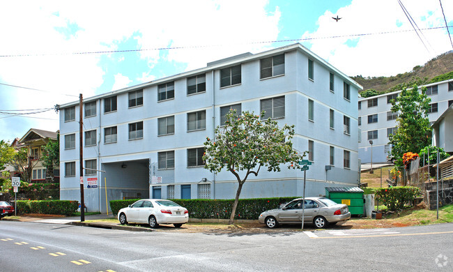 Building Photo - Makiki Tradewinds